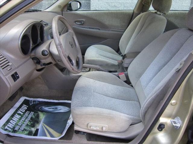 2002 Nissan Altima 4x4 Truck