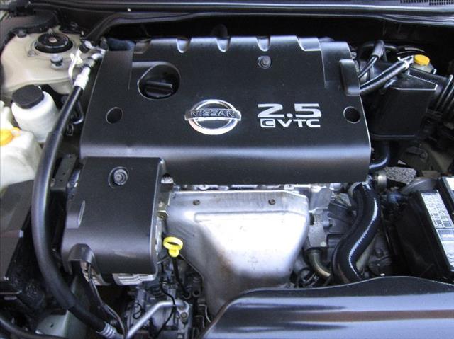 2002 Nissan Altima 4x4 Truck