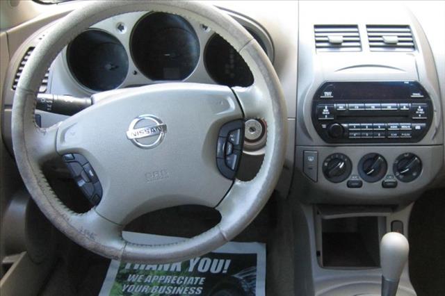 2002 Nissan Altima 4x4 Truck