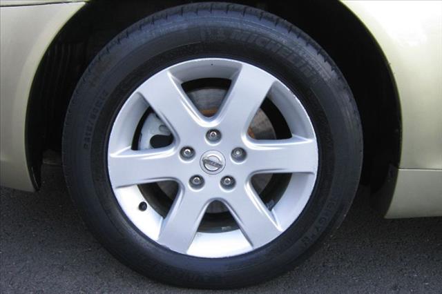 2002 Nissan Altima 4x4 Truck