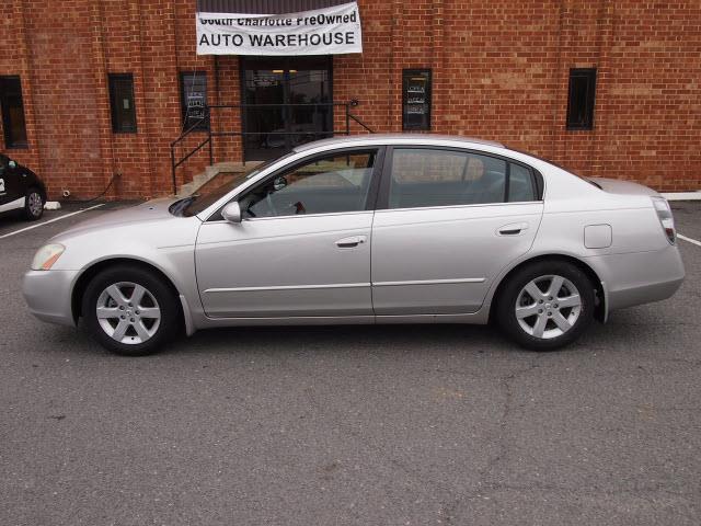 2002 Nissan Altima Pickupslt Quad Cab SWB 4WD 4x4 Truck