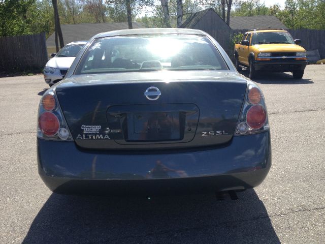 2002 Nissan Altima SLT Quad Cab 2WD