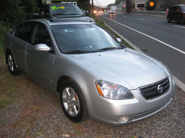 2002 Nissan Altima Pickupslt Quad Cab SWB 4WD 4x4 Truck