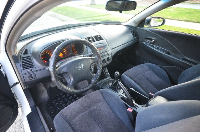 2002 Nissan Altima Pickupslt Quad Cab SWB 4WD 4x4 Truck