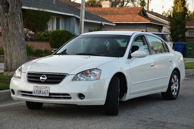 2002 Nissan Altima Pickupslt Quad Cab SWB 4WD 4x4 Truck