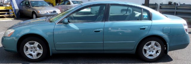 2002 Nissan Altima Pickupslt Quad Cab SWB 4WD 4x4 Truck