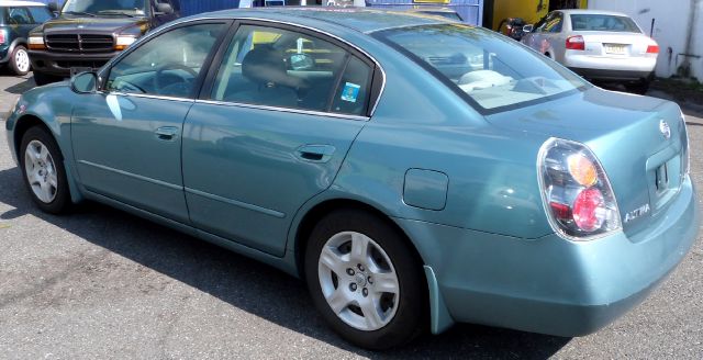 2002 Nissan Altima Pickupslt Quad Cab SWB 4WD 4x4 Truck