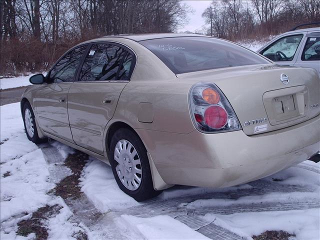 2002 Nissan Altima SLT Quad Cab 2WD