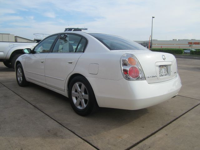 2002 Nissan Altima Pickupslt Quad Cab SWB 4WD 4x4 Truck