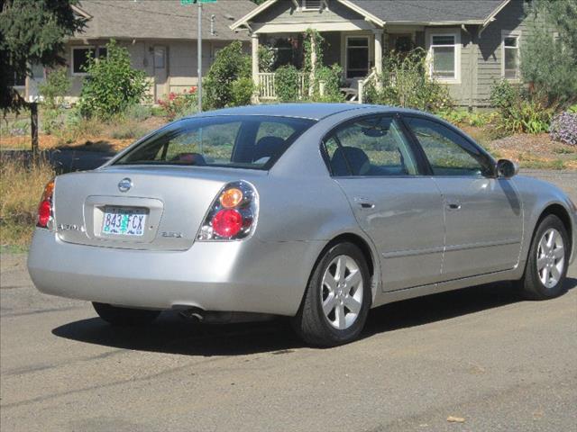 2002 Nissan Altima Unknown