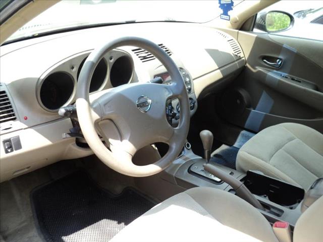 2002 Nissan Altima Standard 4X4 Hardtop