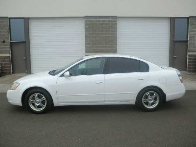 2002 Nissan Altima Pickupslt Quad Cab SWB 4WD 4x4 Truck