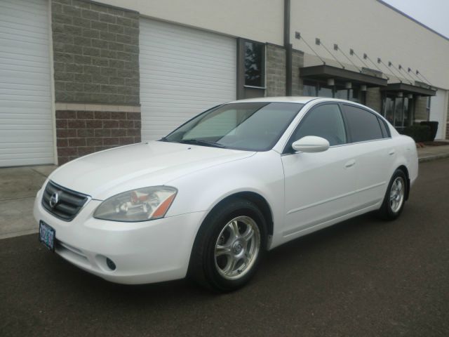 2002 Nissan Altima Pickupslt Quad Cab SWB 4WD 4x4 Truck