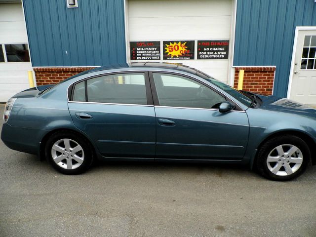 2002 Nissan Altima Pickupslt Quad Cab SWB 4WD 4x4 Truck