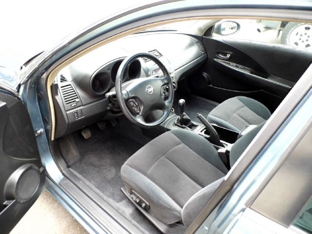 2002 Nissan Altima Pickupslt Quad Cab SWB 4WD 4x4 Truck
