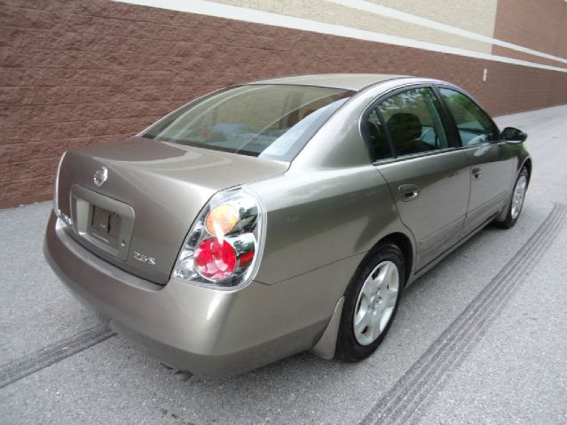 2002 Nissan Altima Pickupslt Quad Cab SWB 4WD 4x4 Truck
