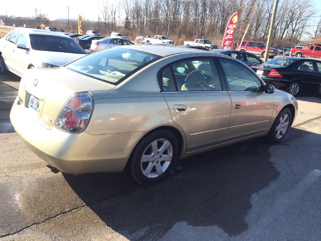 2002 Nissan Altima Pickupslt Quad Cab SWB 4WD 4x4 Truck