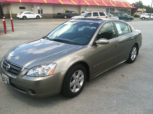 2002 Nissan Altima Pickupslt Quad Cab SWB 4WD 4x4 Truck