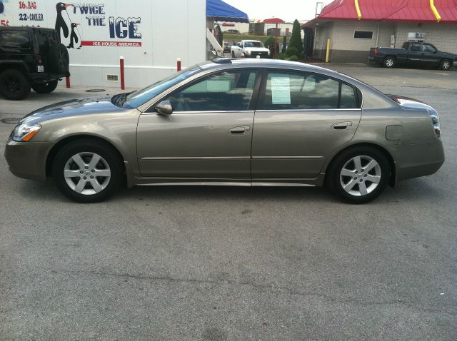2002 Nissan Altima Pickupslt Quad Cab SWB 4WD 4x4 Truck