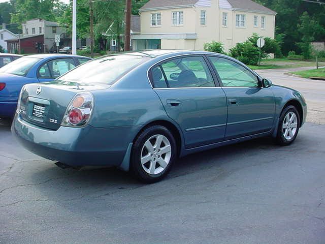 2002 Nissan Altima Pickupslt Quad Cab SWB 4WD 4x4 Truck