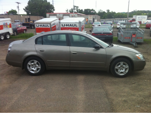 2002 Nissan Altima Pickupslt Quad Cab SWB 4WD 4x4 Truck