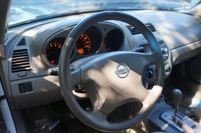 2002 Nissan Altima Unknown