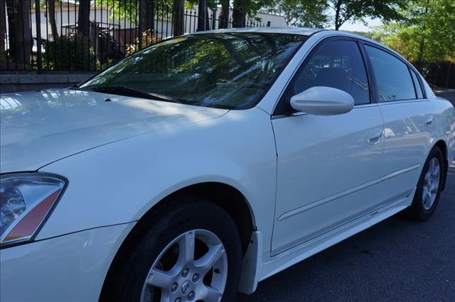 2002 Nissan Altima Unknown