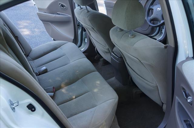 2002 Nissan Altima Unknown