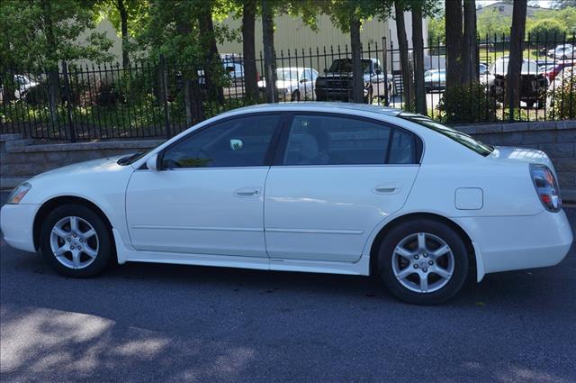 2002 Nissan Altima Unknown