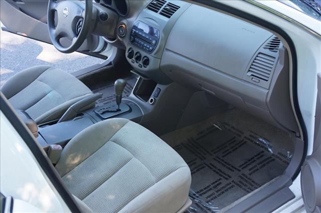 2002 Nissan Altima Unknown