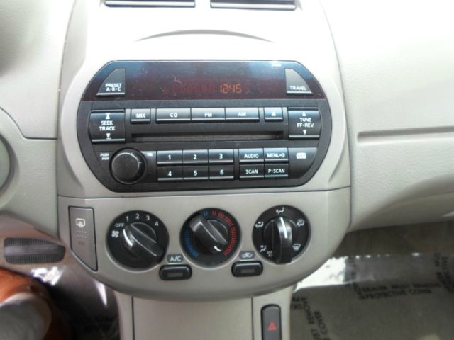 2002 Nissan Altima LE