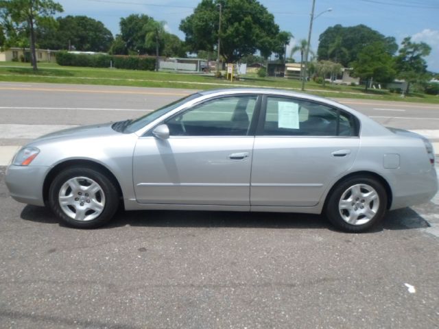 2002 Nissan Altima Pickupslt Quad Cab SWB 4WD 4x4 Truck