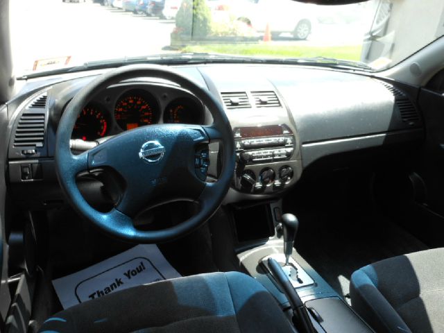 2002 Nissan Altima Pickupslt Quad Cab SWB 4WD 4x4 Truck