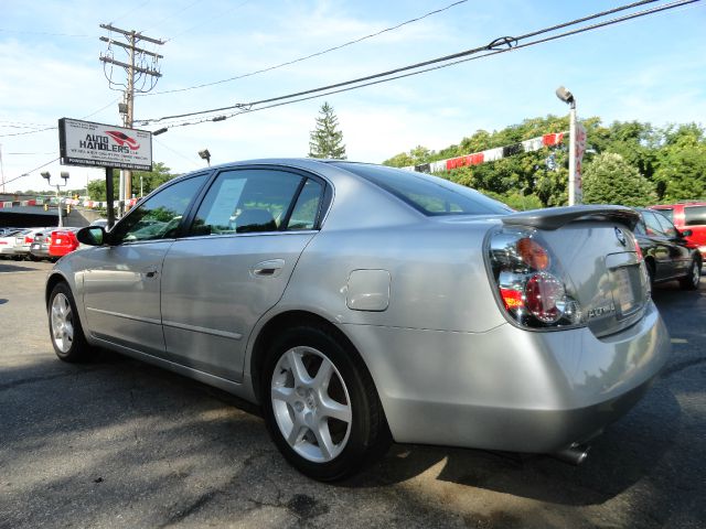 2002 Nissan Altima LE