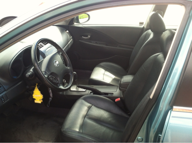 2002 Nissan Altima SLT Quad Cab 2WD