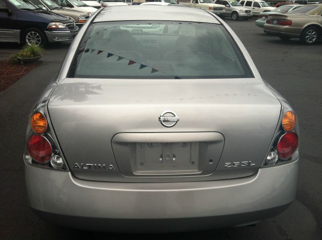 2002 Nissan Altima SLT Quad Cab 2WD