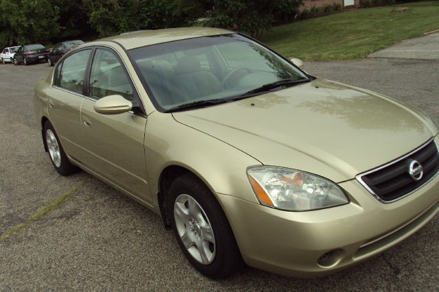 2002 Nissan Altima Pickupslt Quad Cab SWB 4WD 4x4 Truck