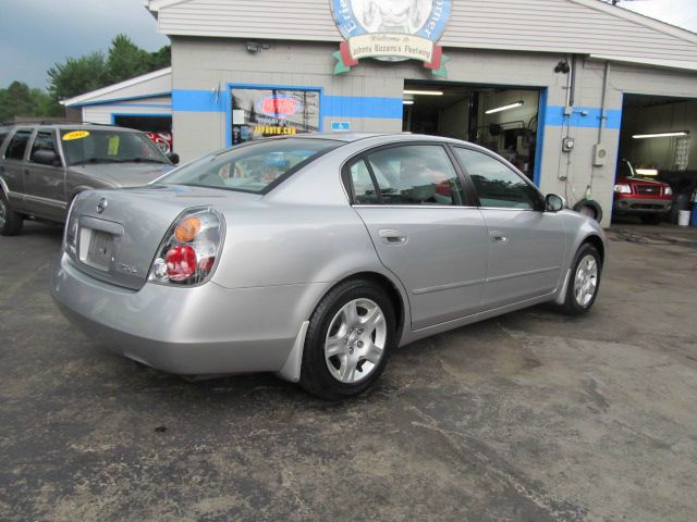 2002 Nissan Altima Pickupslt Quad Cab SWB 4WD 4x4 Truck