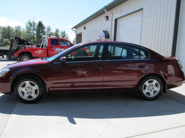 2002 Nissan Altima Pickupslt Quad Cab SWB 4WD 4x4 Truck