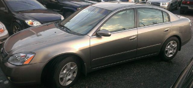 2002 Nissan Altima Pickupslt Quad Cab SWB 4WD 4x4 Truck