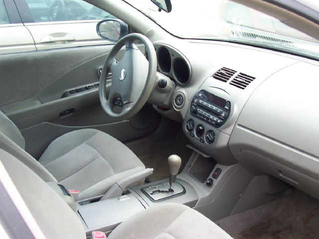 2002 Nissan Altima Pickupslt Quad Cab SWB 4WD 4x4 Truck