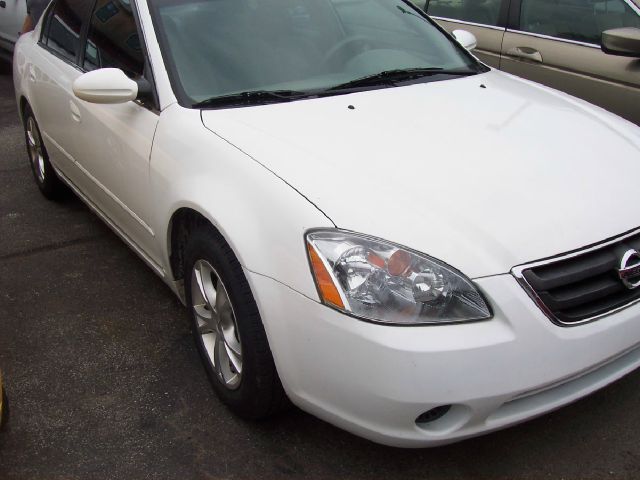 2002 Nissan Altima Pickupslt Quad Cab SWB 4WD 4x4 Truck