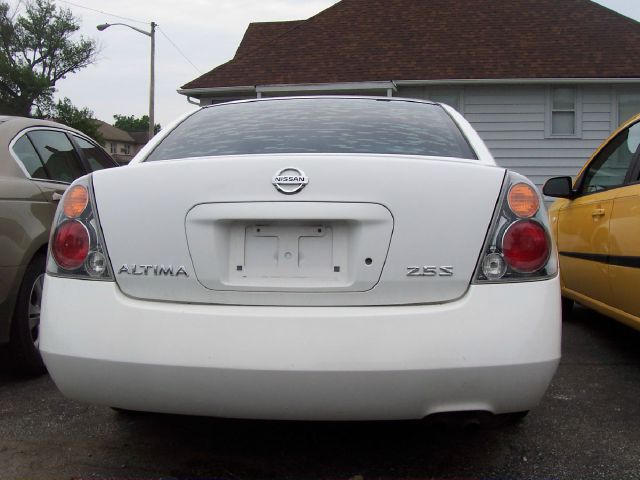2002 Nissan Altima Pickupslt Quad Cab SWB 4WD 4x4 Truck
