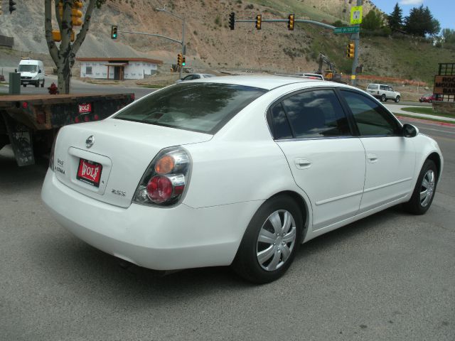 2002 Nissan Altima Pickupslt Quad Cab SWB 4WD 4x4 Truck