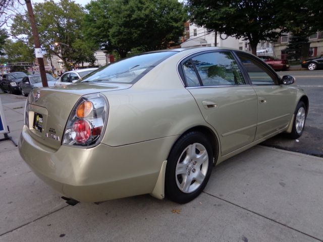 2002 Nissan Altima GS-R