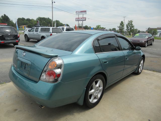 2002 Nissan Altima LE