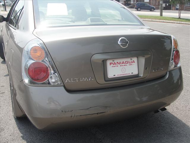 2003 Nissan Altima XR