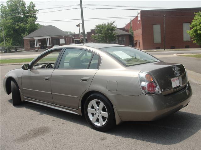 2003 Nissan Altima XR