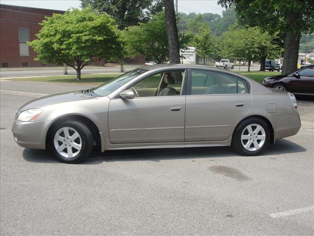 2003 Nissan Altima XR