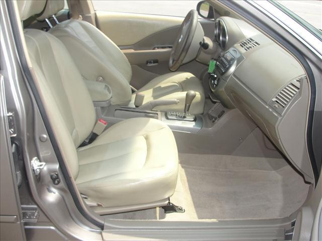 2003 Nissan Altima XR